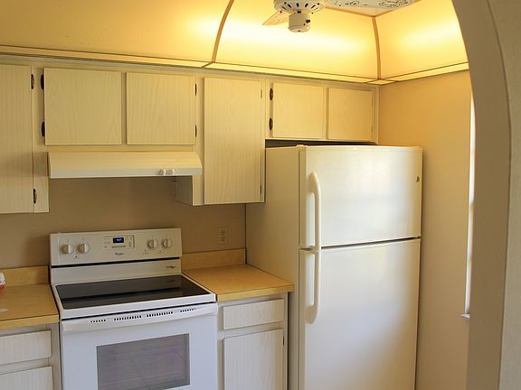 3rd image of 4704 Lake Villa Dr