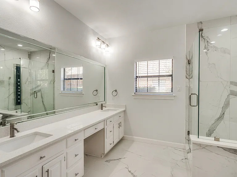 5308 Brougham Ln — Photo 7