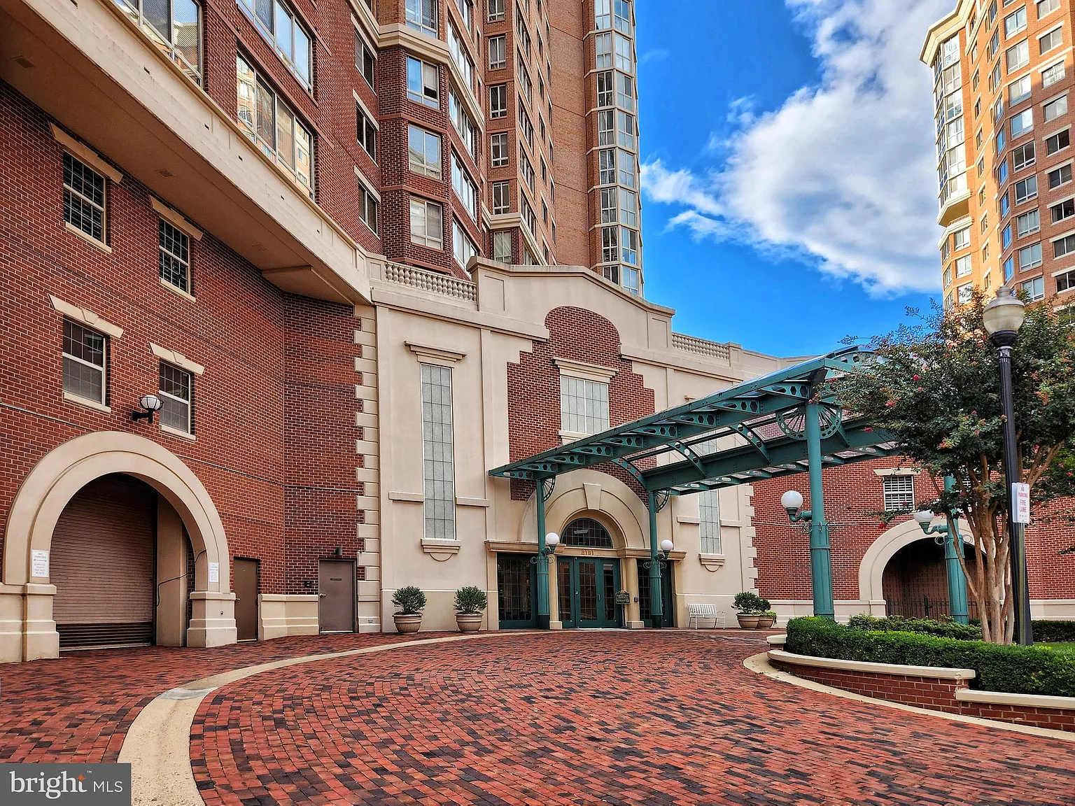 2 bed, 980 sqft, $2,950 — Photo 4