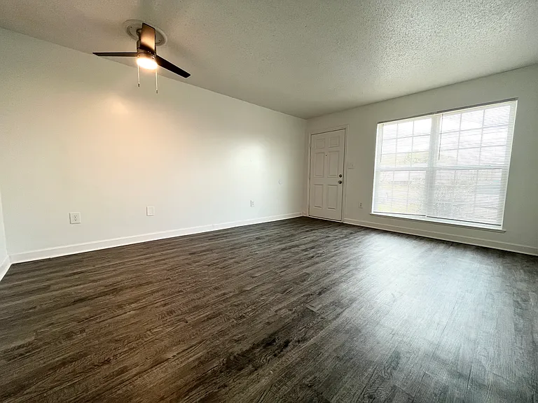 1 BR- Deluxe