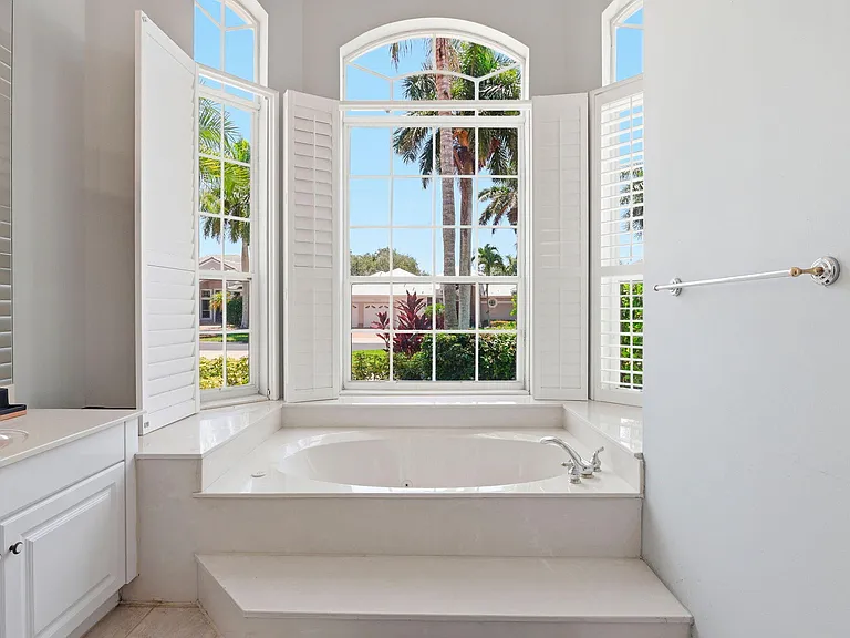 21653 Marigot Dr — Photo 25