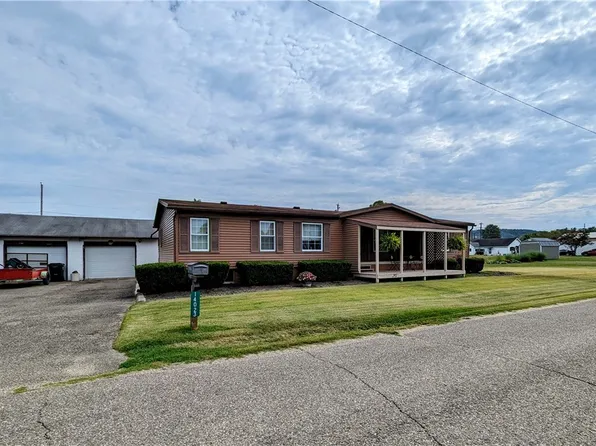 14023 Lincoln Ave SW, Newcomerstown, OH 43832