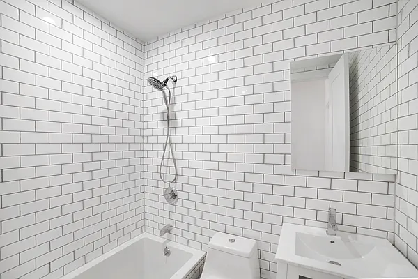 Rented by Real Street Inc | media 12