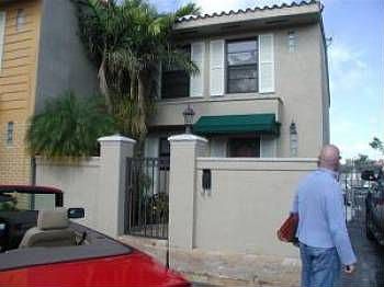 1st image of 2069 NE 123rd St