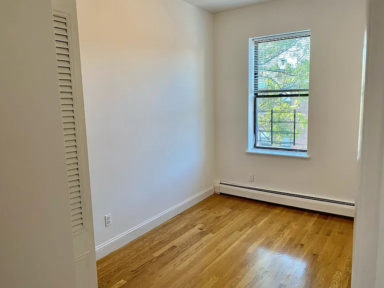 225 E Berkeley St #4 — Photo 6