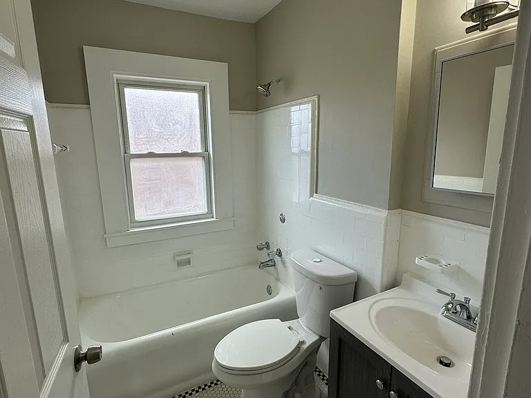 327 Liberty St #3 — Photo 5