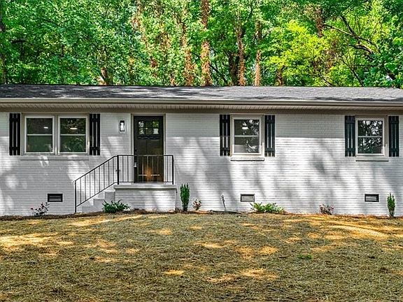 2nd image of 516 Willowbrook Dr