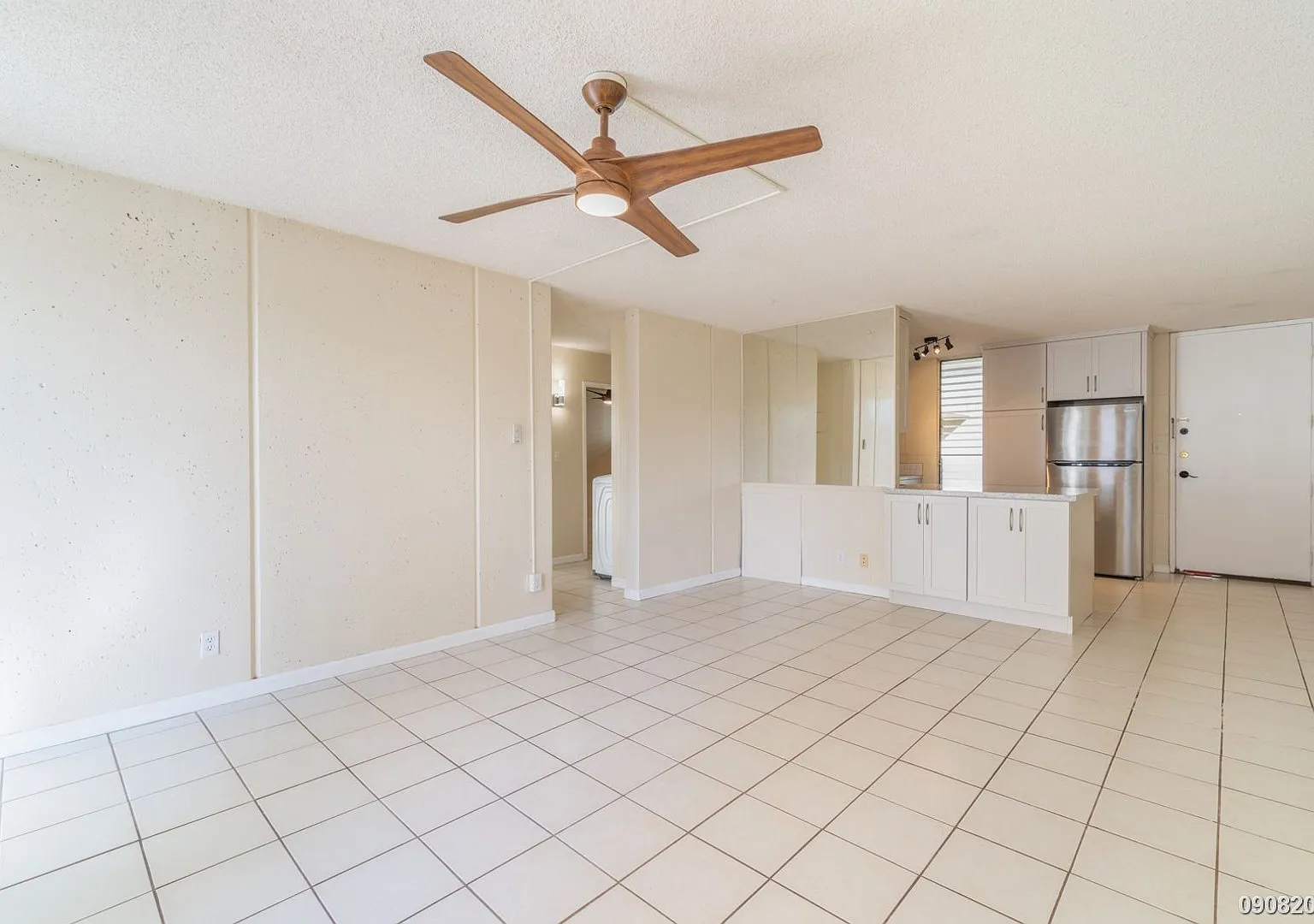 2 Bedroom 1 Bath Condo at Valley View — Photo 4