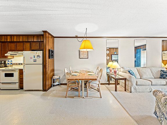 2nd image of 6000 N Ocean Blvd. #211