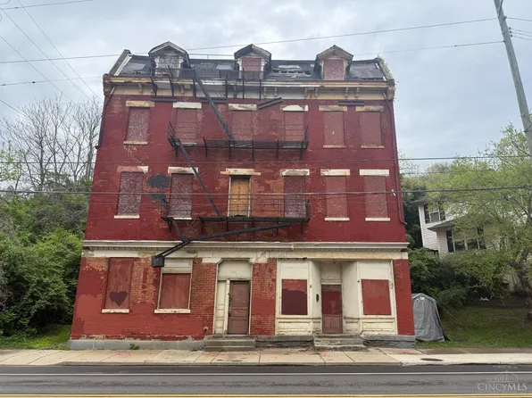 2526 Riverside Dr, Cincinnati, OH 45202