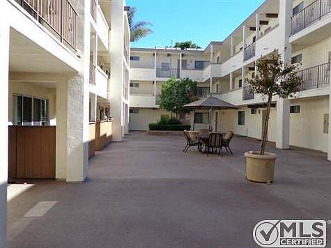 2nd image of 12801 Moorpark St Unit 113