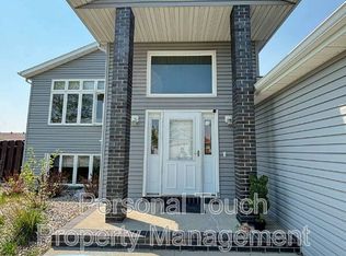 3677 Polk St S, Fargo, ND 58104