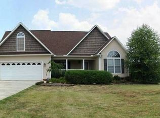 413 Abberly Ln, Boiling Springs, SC 29316