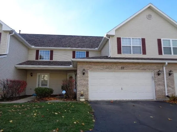12014 Baneberry Dr APT 30, Roscoe, IL 61073