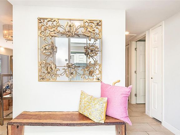 3rd image of 216 Bobolink Way #216B