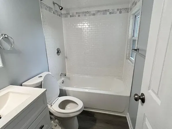 1107 N Fulton Ave APT 2, Baltimore, MD 21217
