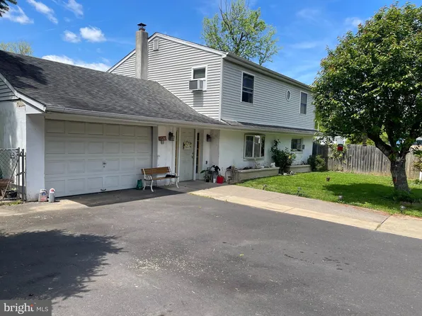 514 1st Ave, Croydon, PA 19021