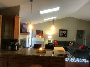 8006 Royal Dr, Sanford, NC 27332