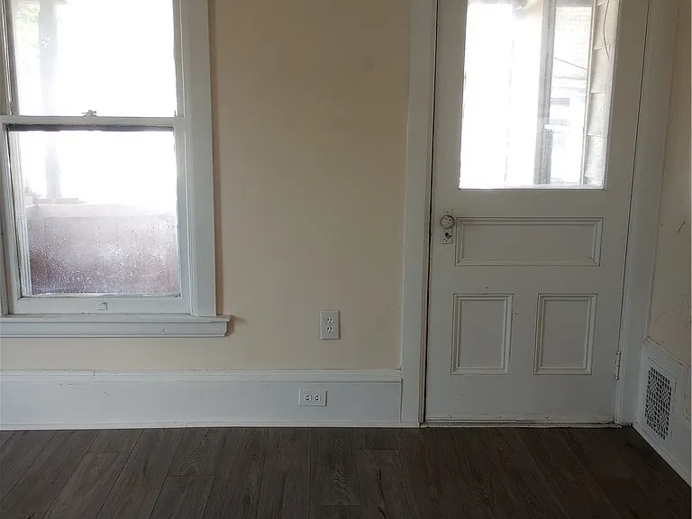 410 Linden Pl — Photo 22
