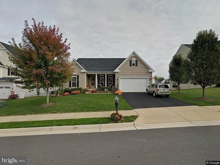 1st image of 610 Kingsbrook Rd