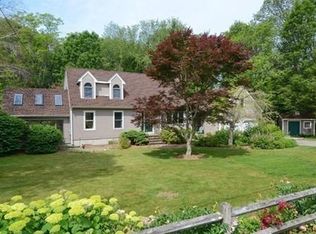 10 Heather Ln, Wrentham, MA 02093