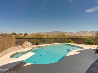 746 W Buffalo Grass Dr, Oro Valley, AZ 85737