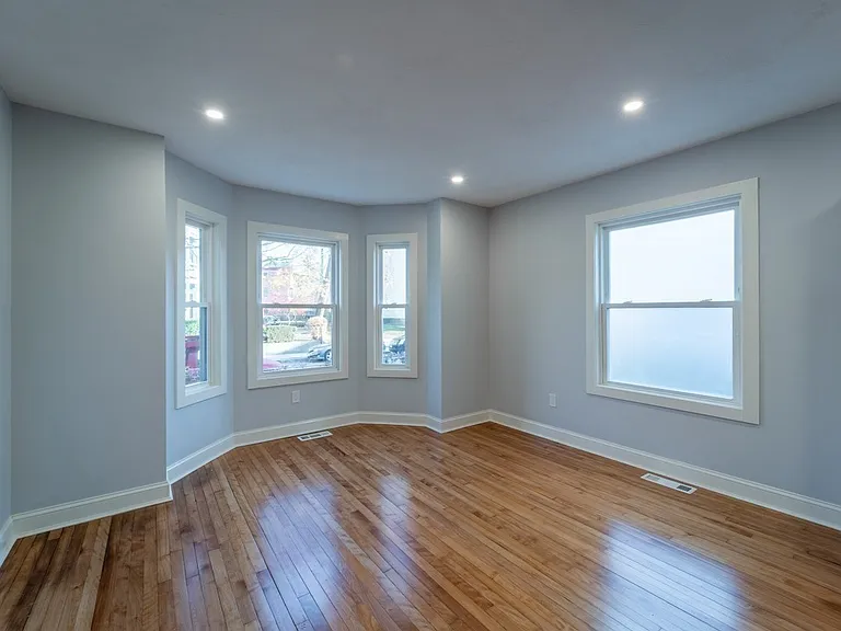 72 Florence St #1 — Photo 7