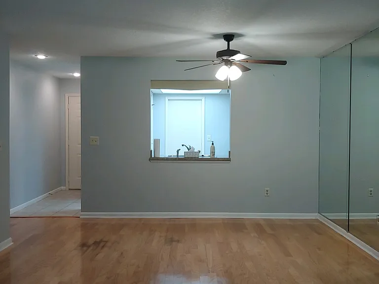 63 Douglas St #11 — Photo 11