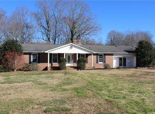 208 Nottingham Way, Easley, SC 29640