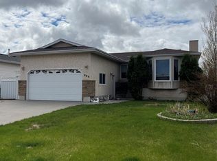 404 Petterson Drive, Estevan, SK S4A 2P4