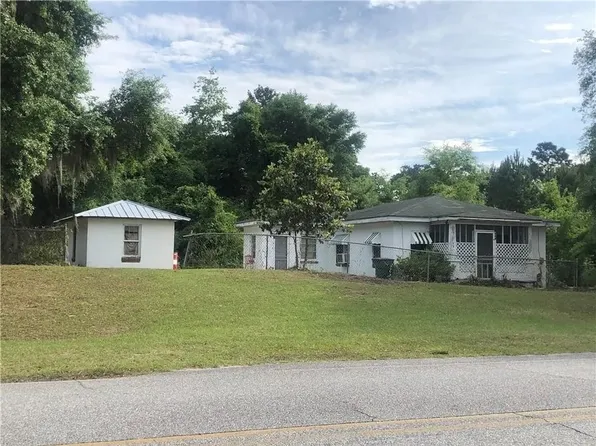 106 Garrison St, Darien, GA 31305