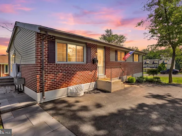 932 Stewart Ave, Springfield, PA 19064