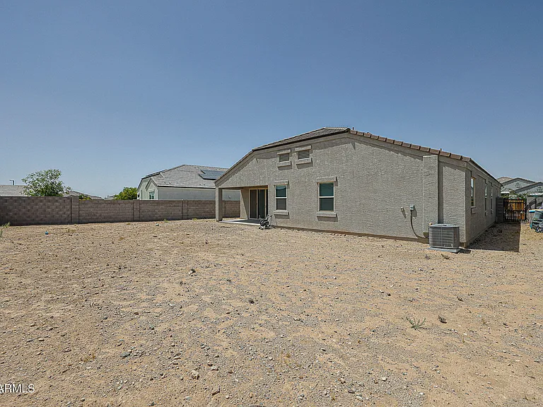 30897 W Catalina Dr — Photo 38