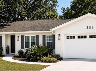 507 Rollingview Dr, Temple Terrace, FL 33617