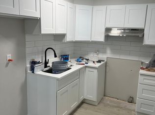 613 N Front St, Allentown, PA 18102