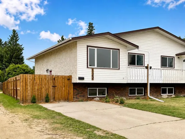 122 S Allan St, Red Deer, AB T4R 1E7