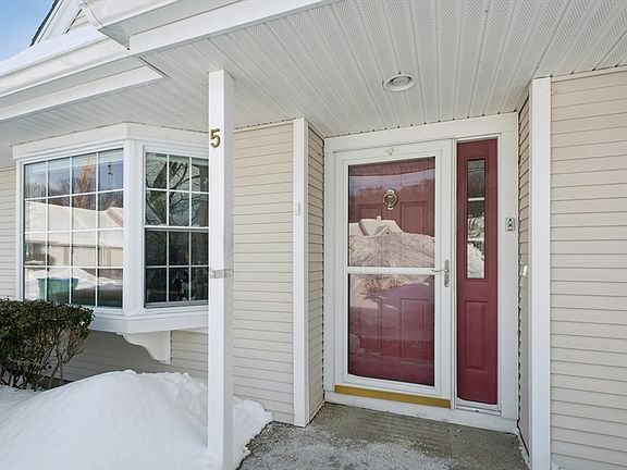 3rd image of 5 Wessonville Village Way #5