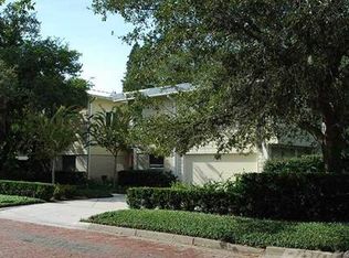 2500 Colony Ter, Sarasota, FL 34239