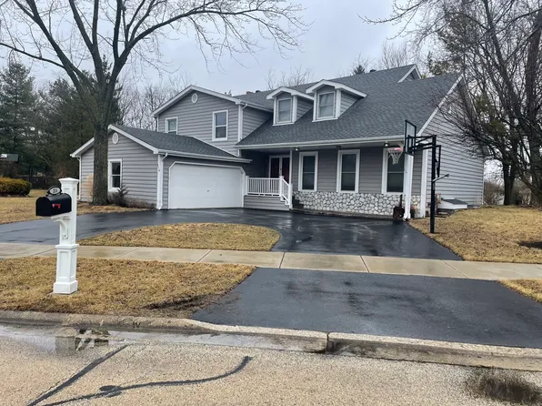 116 Lorraine Dr, Lake Zurich, IL 60047