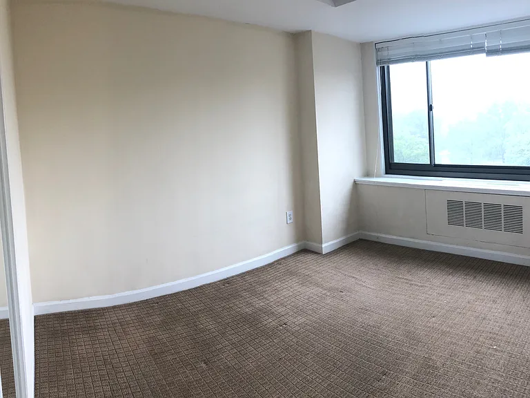 1011 Arlington Blvd #906 — Photo 14