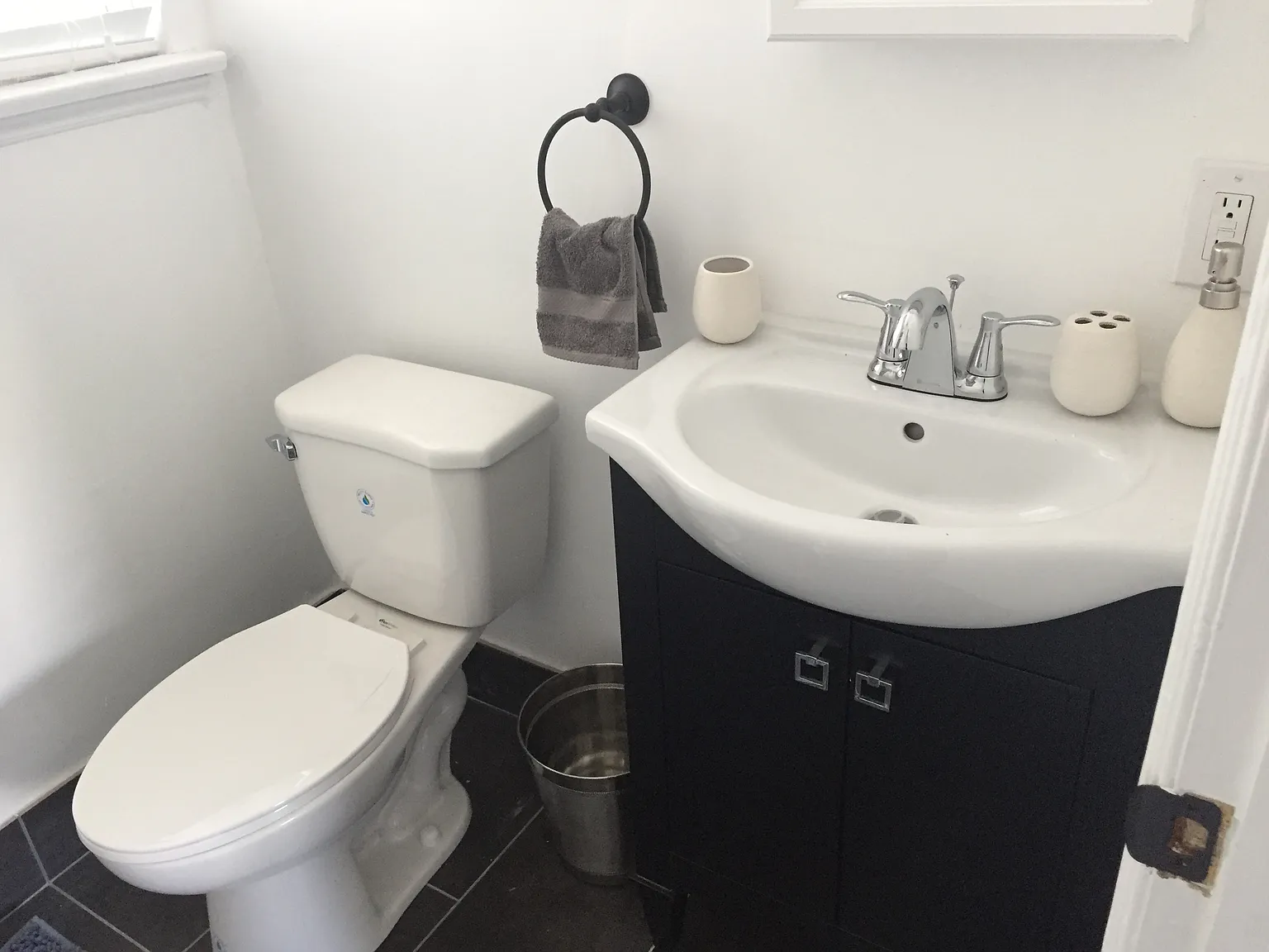 Studio, 250 sqft, $1,600 — Photo 2