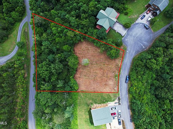 2nd image of Oak Vista Ct