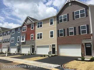 709 Admirals Quay Dr, Mechanicsburg, PA 17050