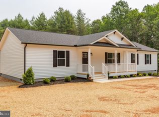 770 Coles Rolling Rd, Scottsville, VA 24590