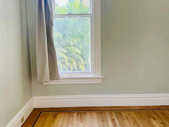 5th image of 2540 Folsom St