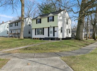 2577 Hawthorne Rd, Cuyahoga Falls, OH 44221