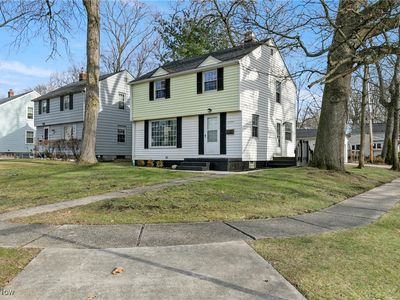 2577 Hawthorne Rd, Cuyahoga Falls, OH, 44221