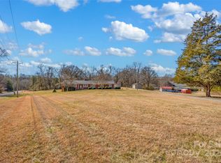 421 Wood Bridge Rd, Statesville, NC 28625