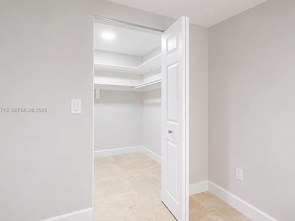 5th image of 12590 NE 16th Ave APT 605