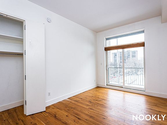 5th image of 73 Montrose Ave #5V